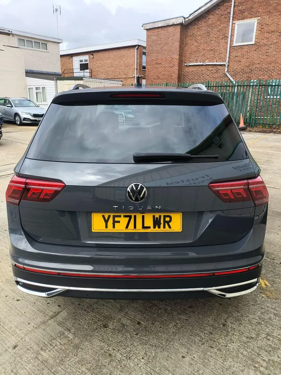 Used VW Tiguan Elegance 150 HP (110 kW) 2021 Grey SUV