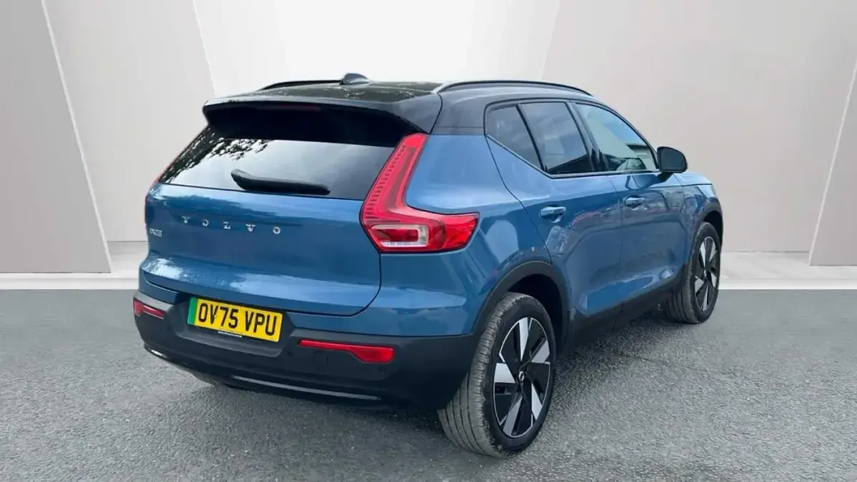 Used Volvo EX40 Plus 185 kW (252 HP) 2025 Blue SUV