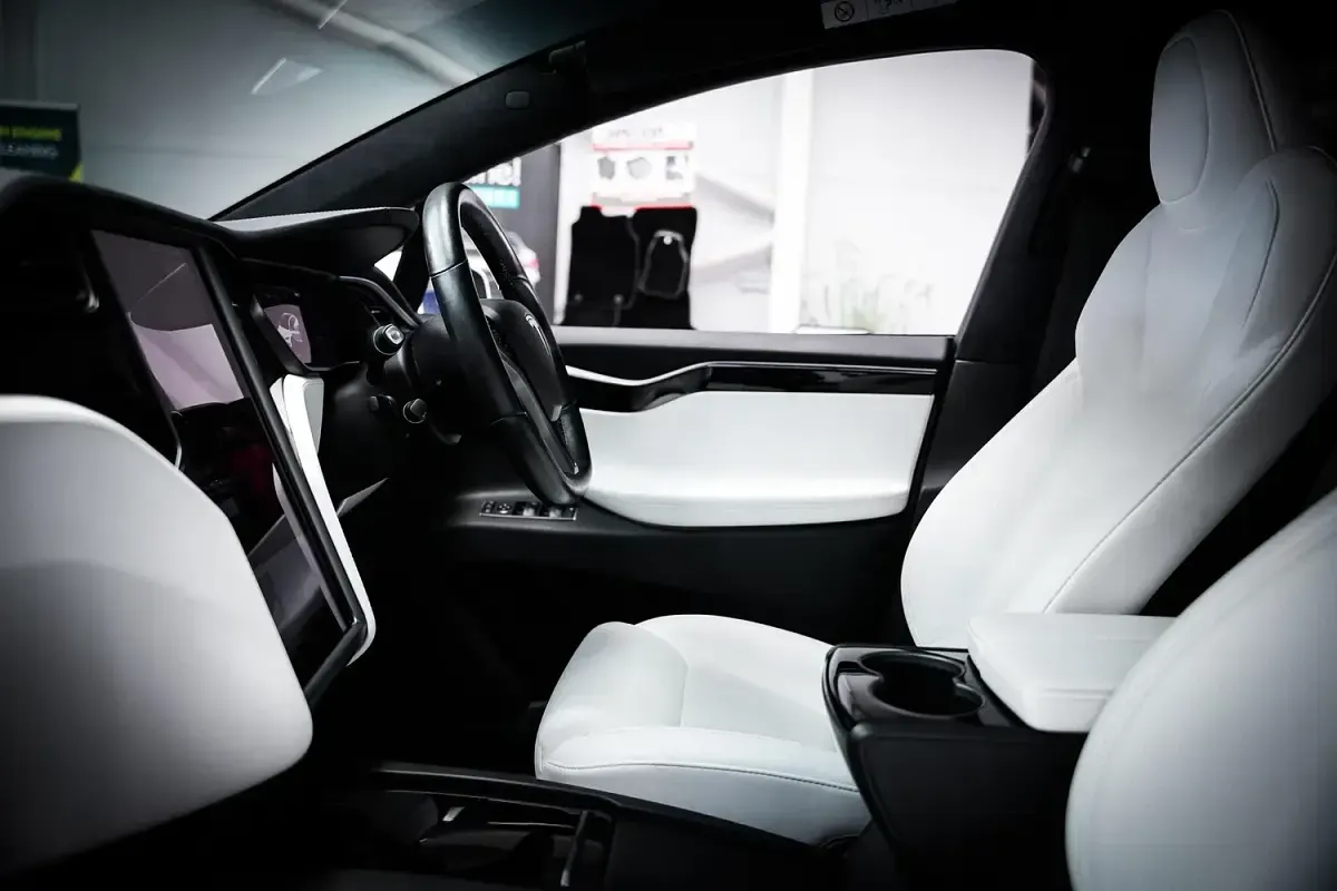 Used Tesla Model X Long Range AWD 397 kW (541 HP) 2020 White SUV