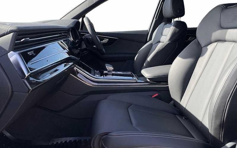 Used 2025 Audi Q7 Black Edition SUV | £66,459 - Image 1/4