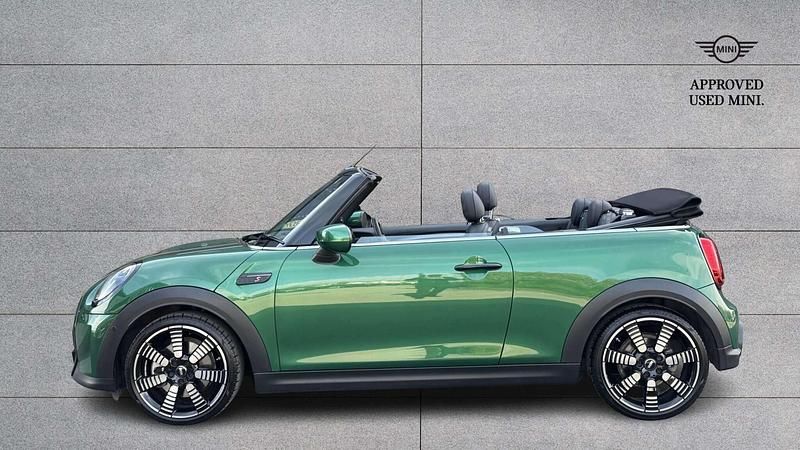 Used Mini Cooper S Exclusive 176 HP (129 kW) 2024 Green Hatchback