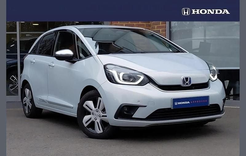 Used Honda Jazz Hybrid 107 HP (78 kW) 2021 White Hatchback