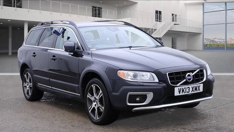 Black Used 2013 Volvo XC70 SE Lux Estate | £7,995 (Fair price) - Image 1/4
