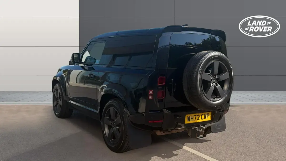 Used Land Rover Defender HSE Dynamic 300 HP (220 kW) 2022 SUV