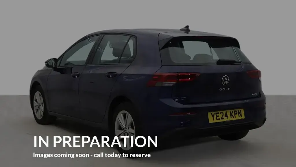 Used VW Golf VIII Life 150 HP (110 kW) 2024 Blue Hatchback