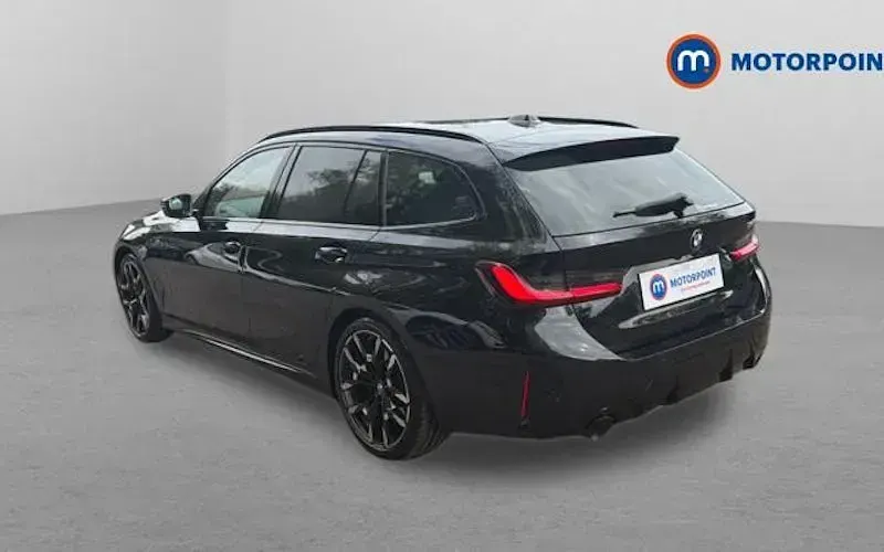 Usado BMW 320 M Sport 184 CV (135 kW) 2025 Negro Familiar