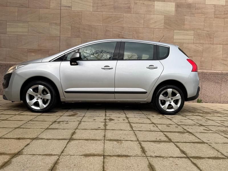 Used Peugeot 3008 Active 2012 Silver Hatchback