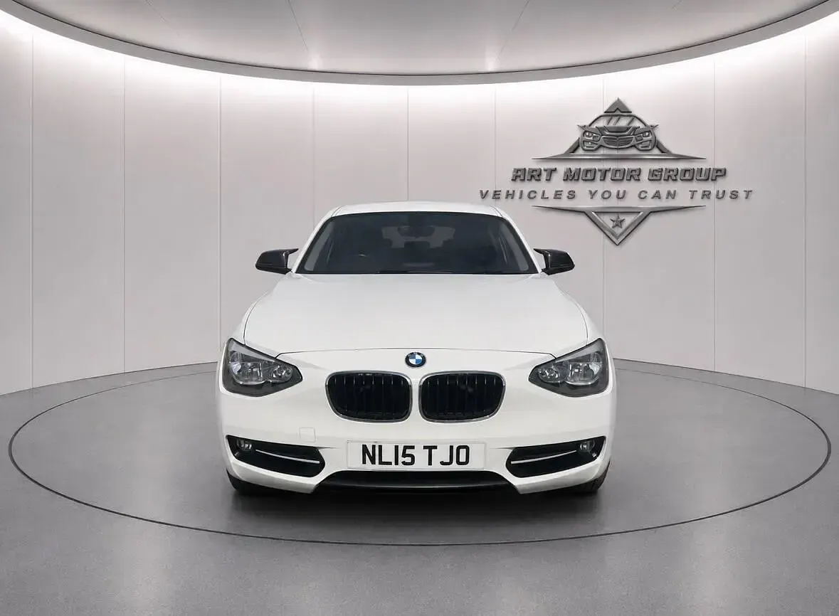 Used BMW 118 Sport Line 2015 White Hatchback