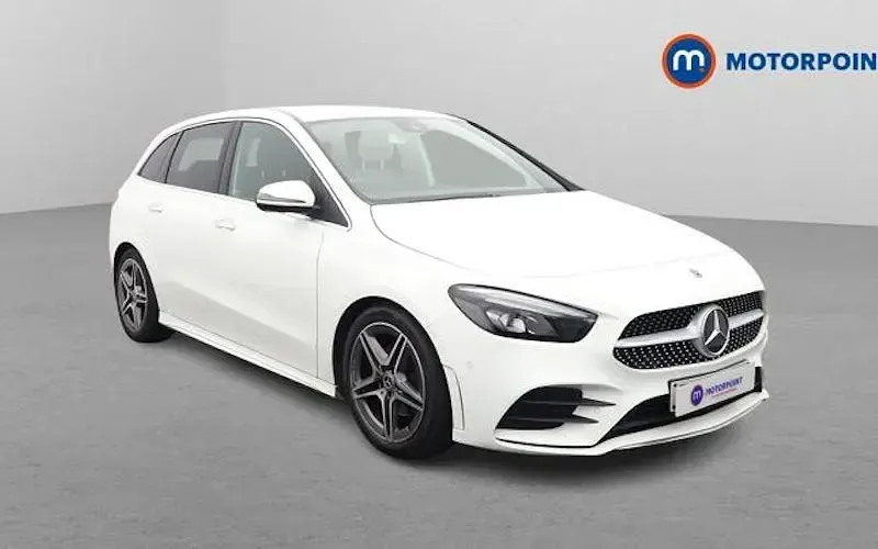 Usado Mercedes B200 AMG Line Premium 163 CV (119 kW) 2022 Monovolumen