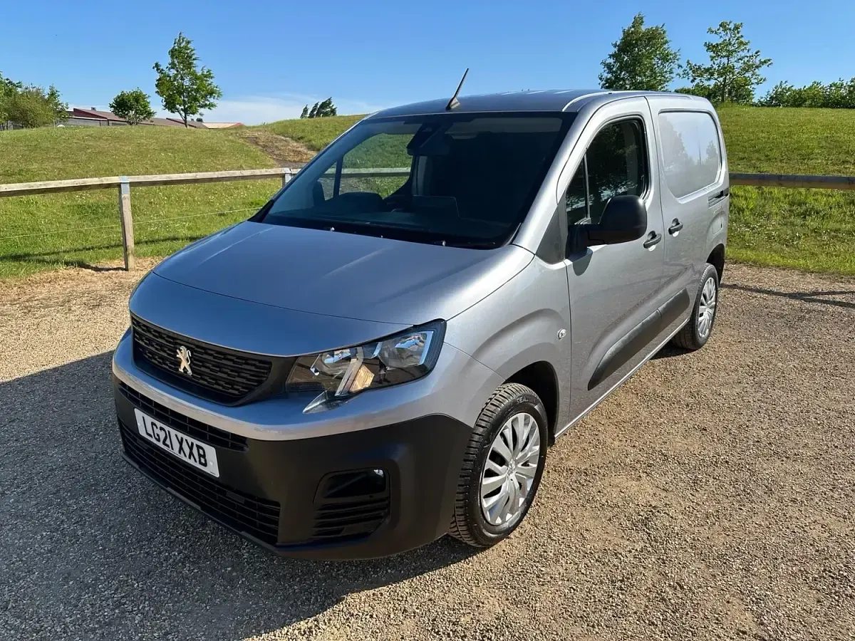 Used Peugeot Partner S 2021 Grey MPV