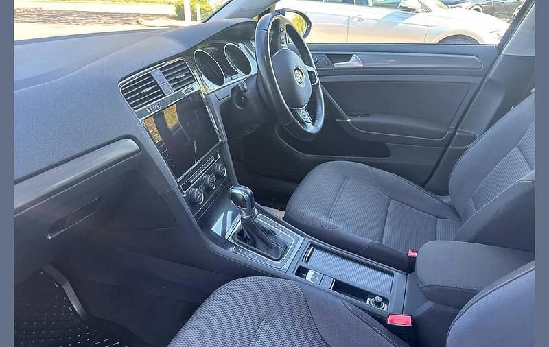Used VW e-Golf 99 kW (135 HP) 2019 Blue Hatchback