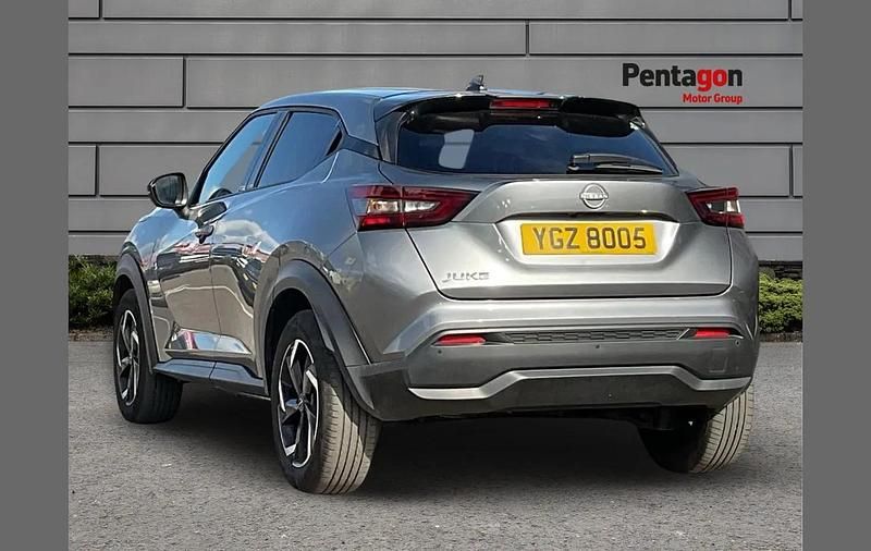 Used Nissan Juke N-Connecta 112 HP (82 kW) 2023 Grey SUV
