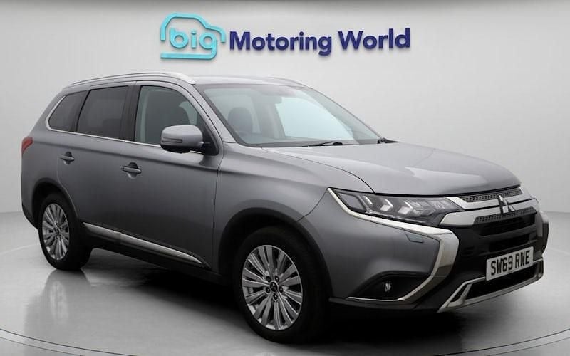 Used 2020 Mitsubishi Outlander SUV | £14,300 (Fair price) - Image 1/4