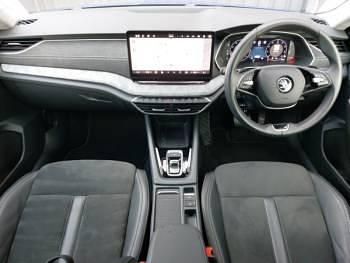 Used Skoda Octavia SE L 150 HP (110 kW) 2024 Blue Estate