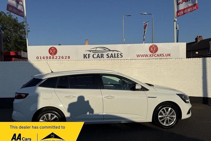Used 2018 Renault Mégane IV Dynamique Estate | £6,995 (Fair price) - Image 1/1