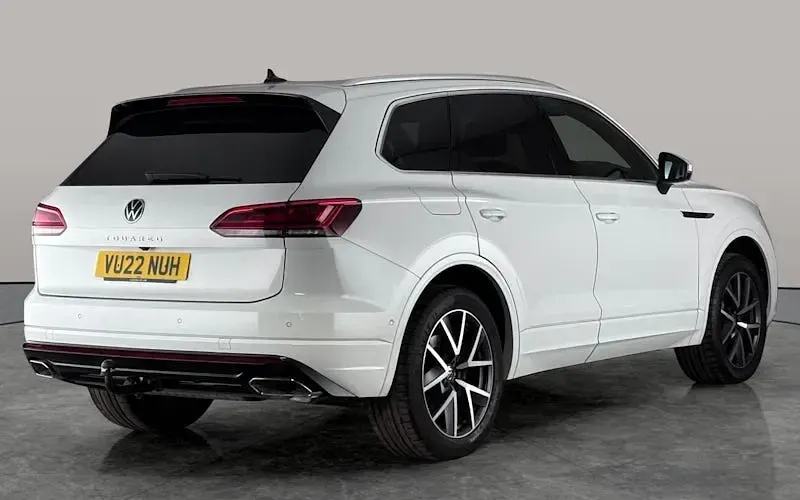 Used VW Touareg R-line 231 HP (169 kW) 2022 White SUV