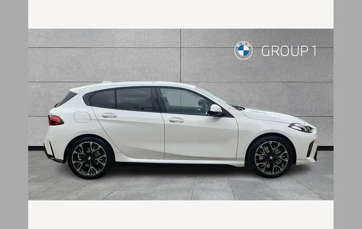 Used BMW 123 M Sport 200 HP (147 kW) 2026 White Hatchback