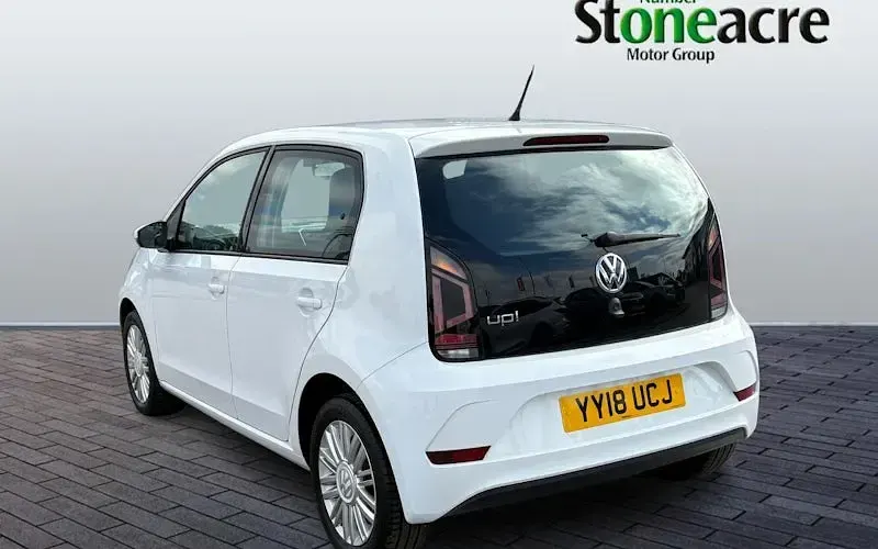 Used VW up! Move 60 HP (44 kW) 2018 White Hatchback