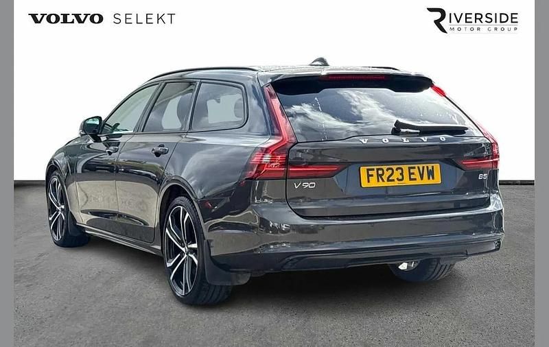 Usado Volvo V90 Ultimate 250 HP (183 kW) 2023 Cinzento Carrinha