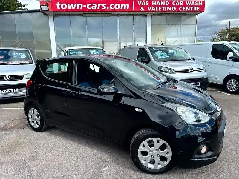 Used Hyundai i10 SE 67 HP (49 kW) 2014 Black Hatchback