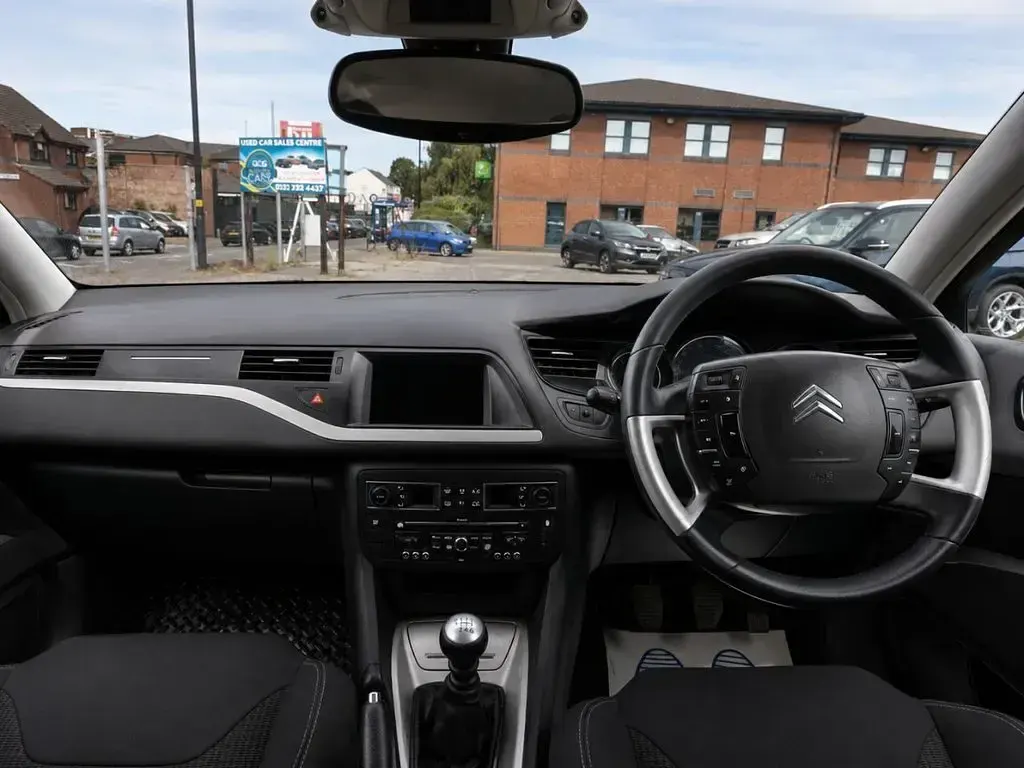 Used Citroën C5 VTR Sport 140 HP (102 kW) 2009 Black Estate