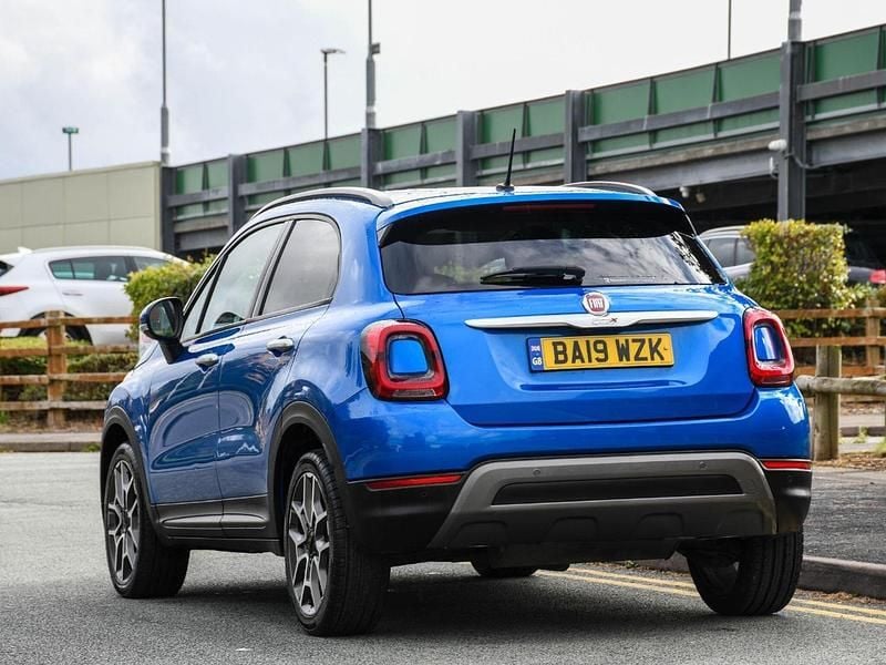 Blue Used 2019 Fiat 500X Cross Plus SUV | £8,396 (Fair price) - Image 1/4