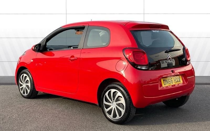 Used Citroën C1 Feel 68 HP (50 kW) 2016 Red Hatchback