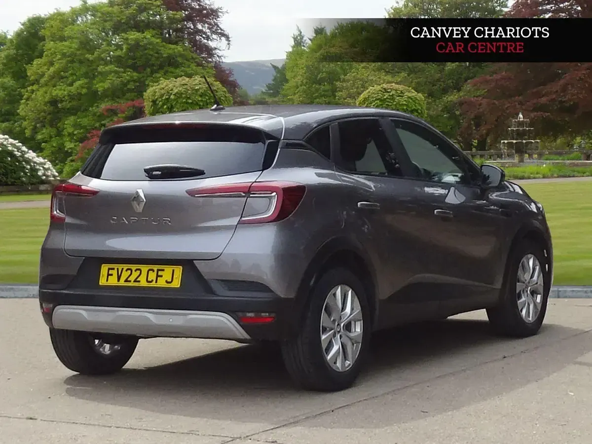 Used Renault Captur Iconic 140 HP (102 kW) 2022 Grey SUV