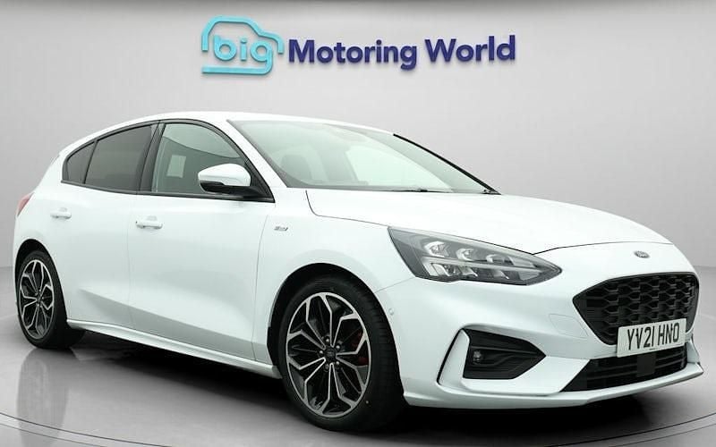 Used 2021 Ford Focus ST-Line X Hatchback | £14,550 (Fair price) - Image 1/4