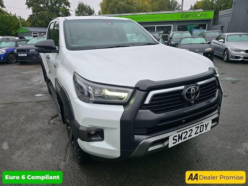 Used Toyota HiLux 204 HP (150 kW) 2022 White Pickup