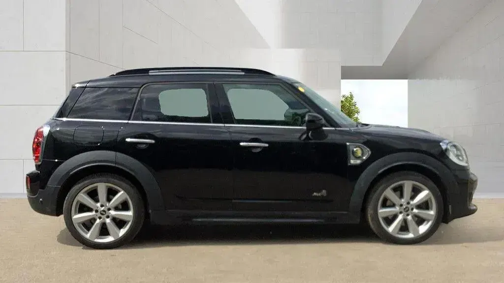 Used Mini Cooper Countryman Exclusive 224 HP (164 kW) 2019 Black SUV
