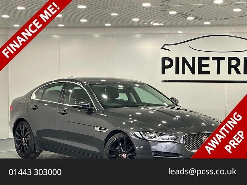 Used Jaguar XE Portfolio 180 HP (132 kW) 2017 Grey Sedan
