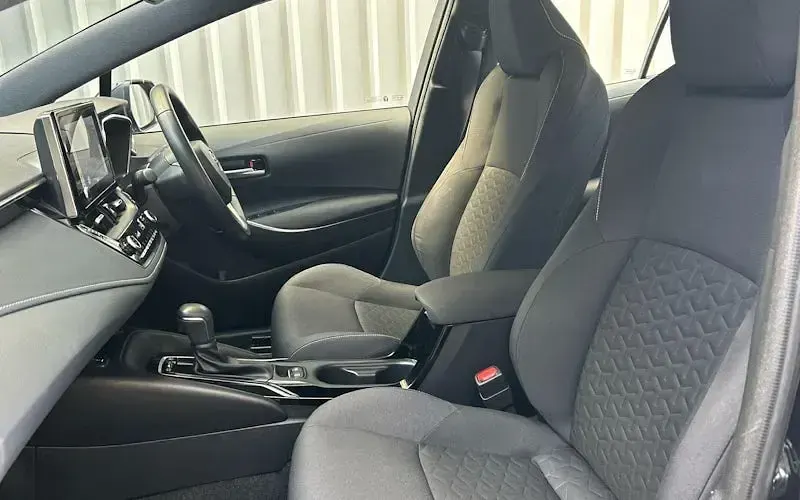 Used Toyota Corolla 122 HP (89 kW) 2022 Black Hatchback