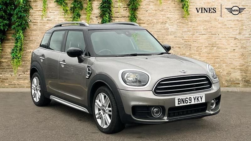 Used Mini Cooper Countryman Exclusive 134 HP (98 kW) 2019 Silver SUV