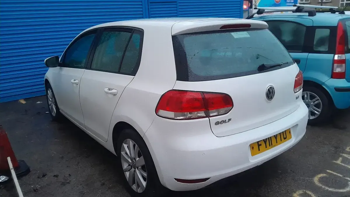 Usado VW Golf VI Match 2011 Branco Citadino