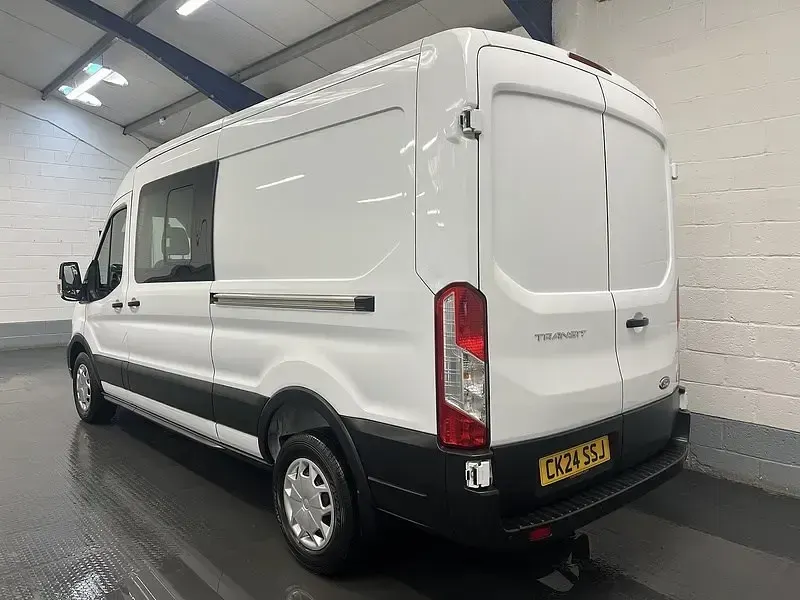 Usado Ford Transit Trend 130 CV (95 kW) 2024 Blanco Van