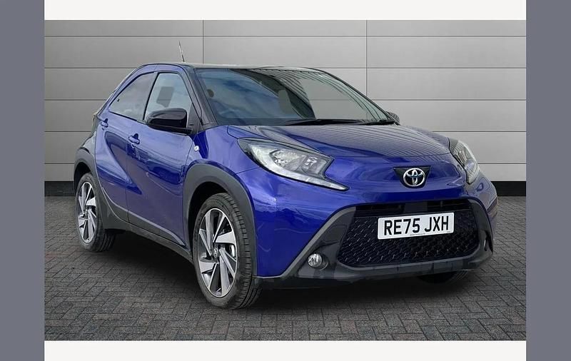 Used Toyota Aygo X 72 HP (52 kW) 2025 Blue SUV