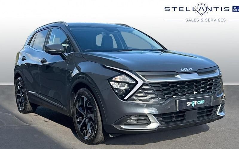 Used 2023 Kia Sportage SUV | £22,663 (Good price) - Image 1/4
