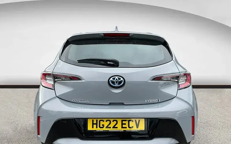 Used Toyota Corolla 122 HP (89 kW) 2022 Grey Hatchback