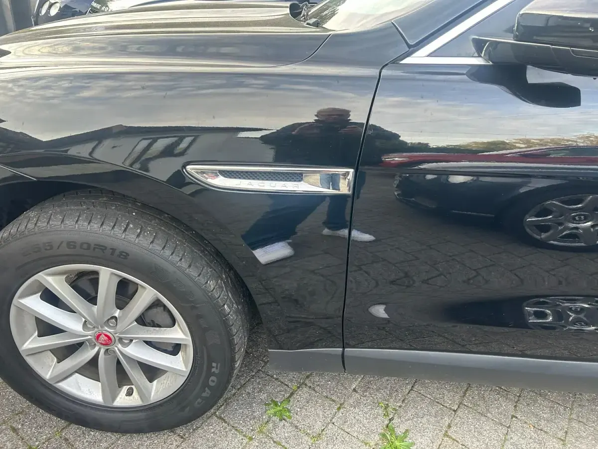 Used Jaguar F-Pace Prestige 180 HP (132 kW) 2018 Black SUV