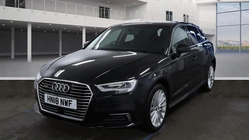 Used Audi A3 Sportback Advanced 2018 Black Hatchback