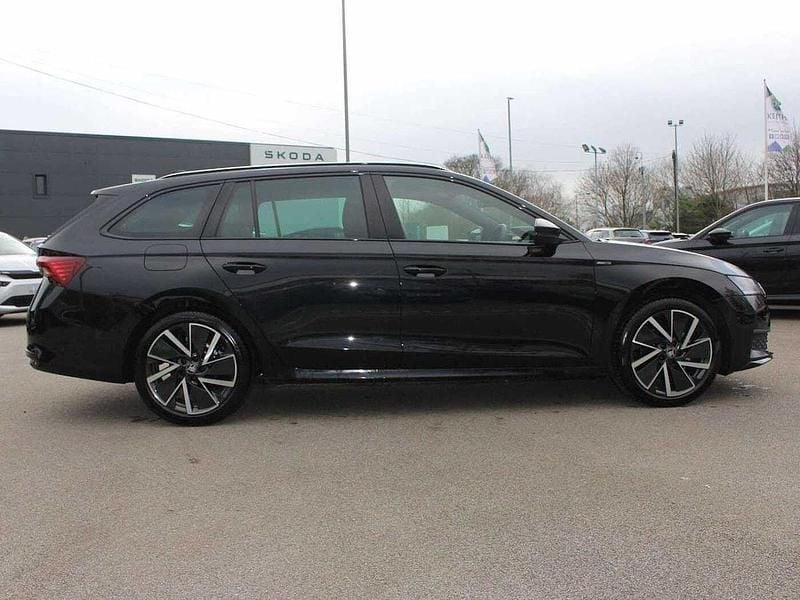 Used Skoda Octavia SportLine 110 HP (80 kW) 2025 Black Estate