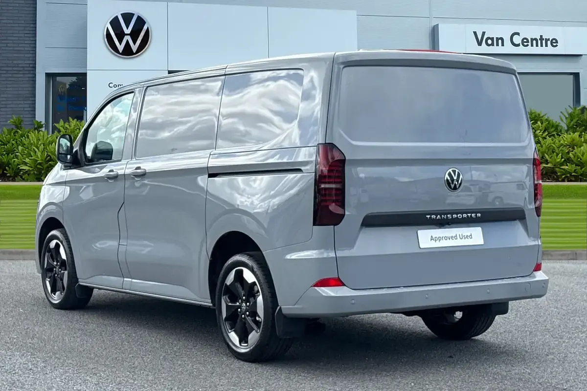Nouă VW Transporter Pro 2026 Gri Van