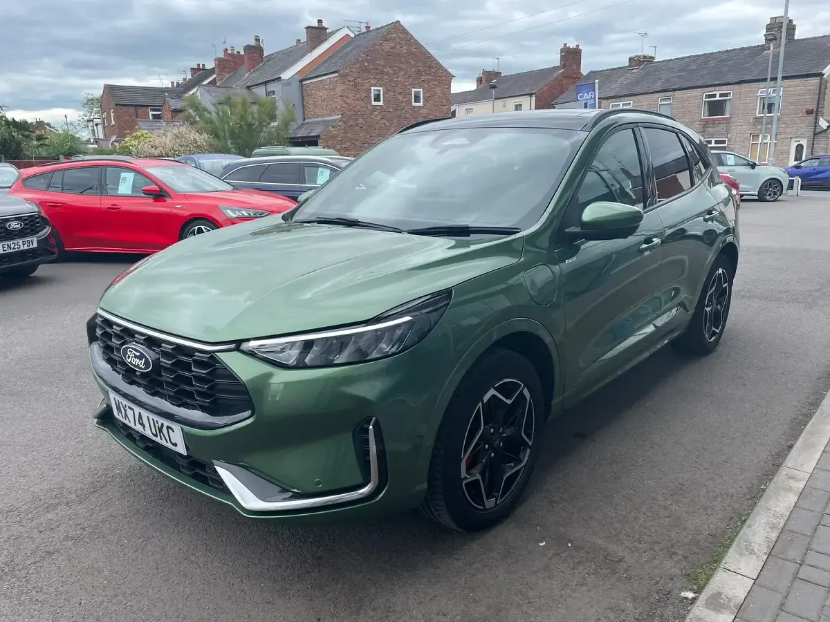 Used Ford Kuga ST-Line X 2024 Green SUV