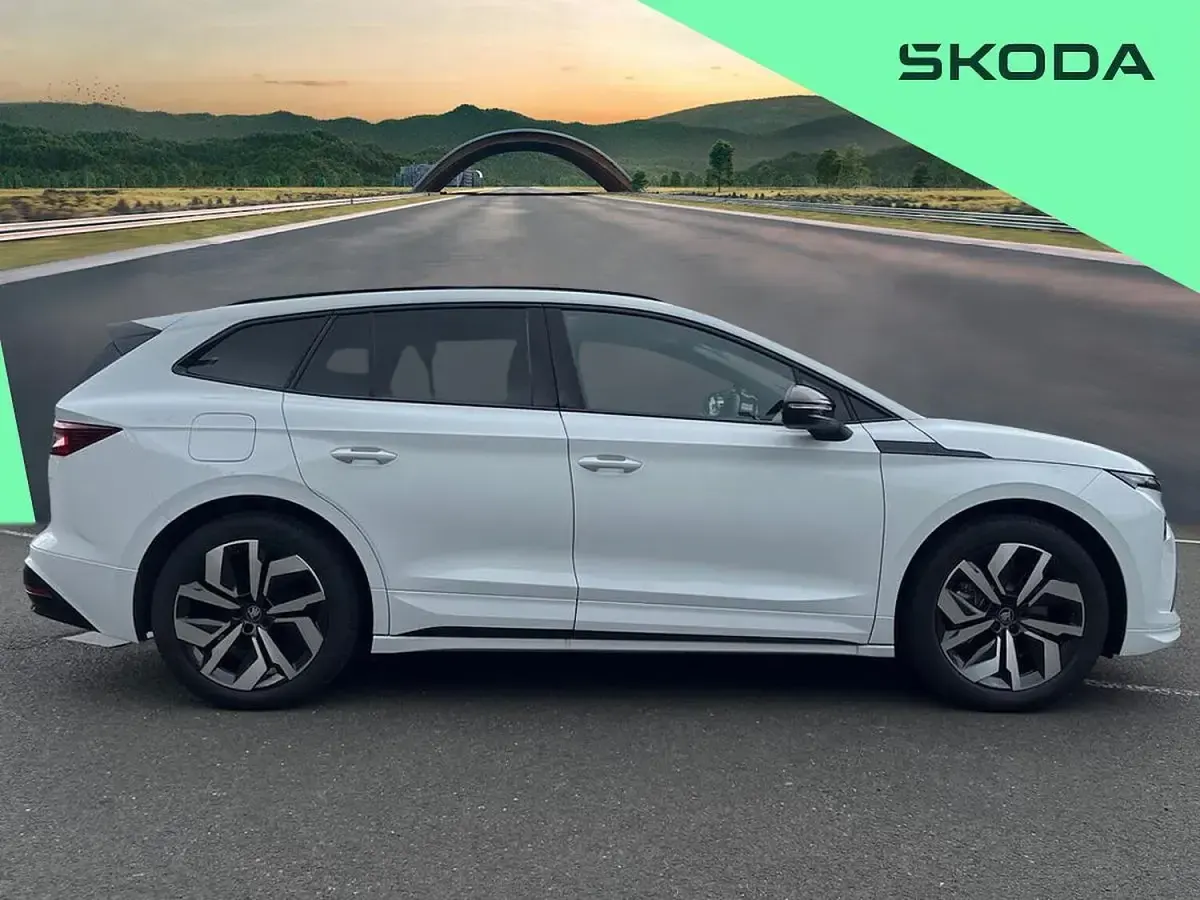 Used Skoda Enyaq iV SportLine 210 kW (286 HP) 2026 White SUV