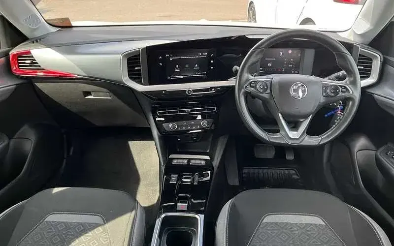 Used Vauxhall Mokka Design Edition 131 HP (96 kW) 2022 White SUV