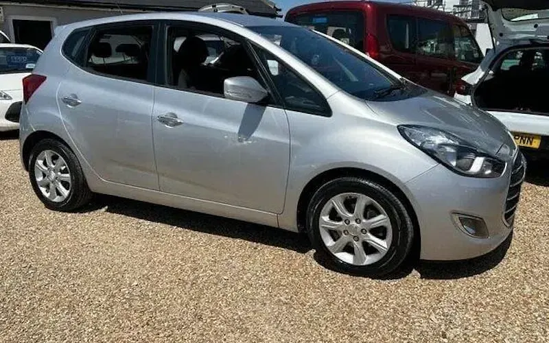 Used Hyundai ix20 Premium 116 HP (85 kW) 2016 Hatchback