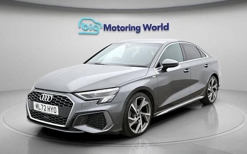 Begagnad Audi A3 S-Line 110 HK (80 kW) 2023 Grå Sedan