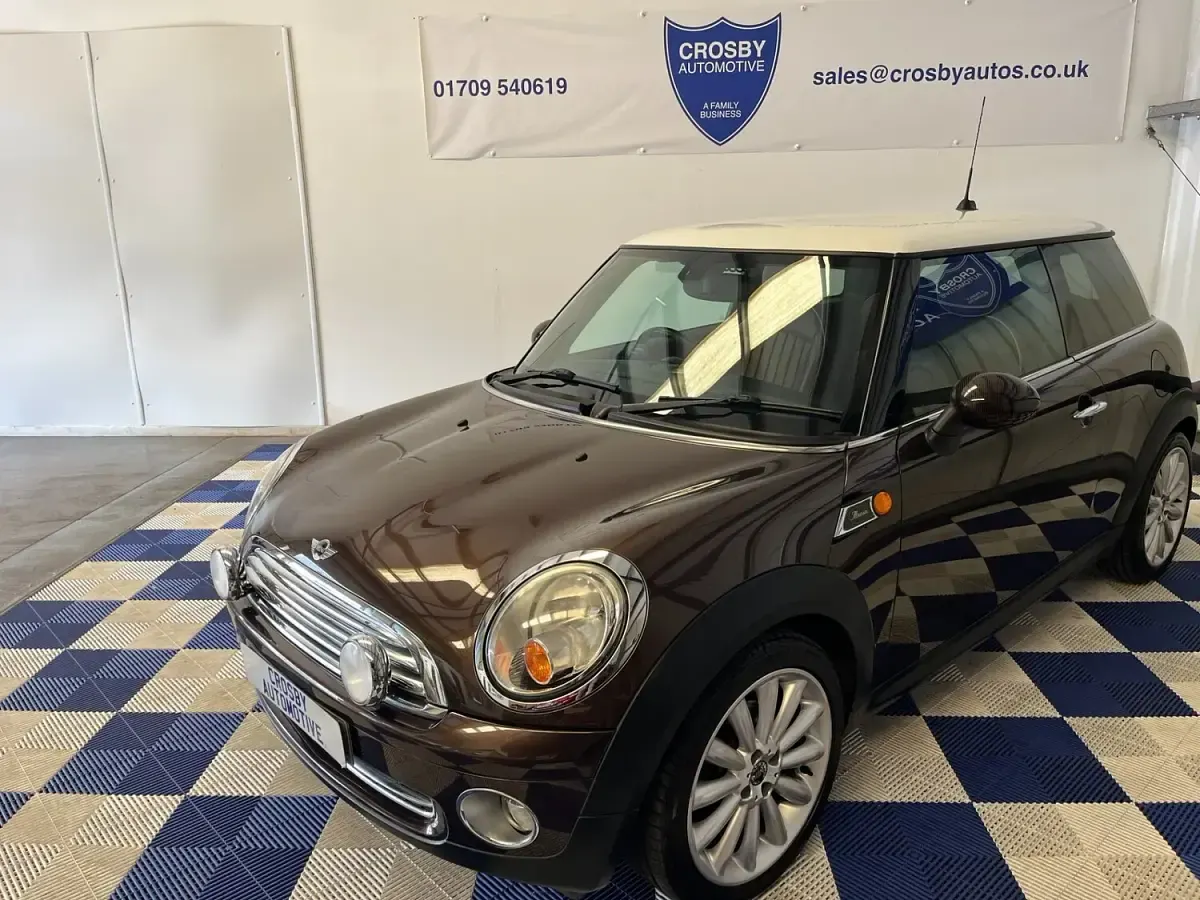 Used Mini Cooper Hatch 122 HP (89 kW) 2010 Brown Hatchback