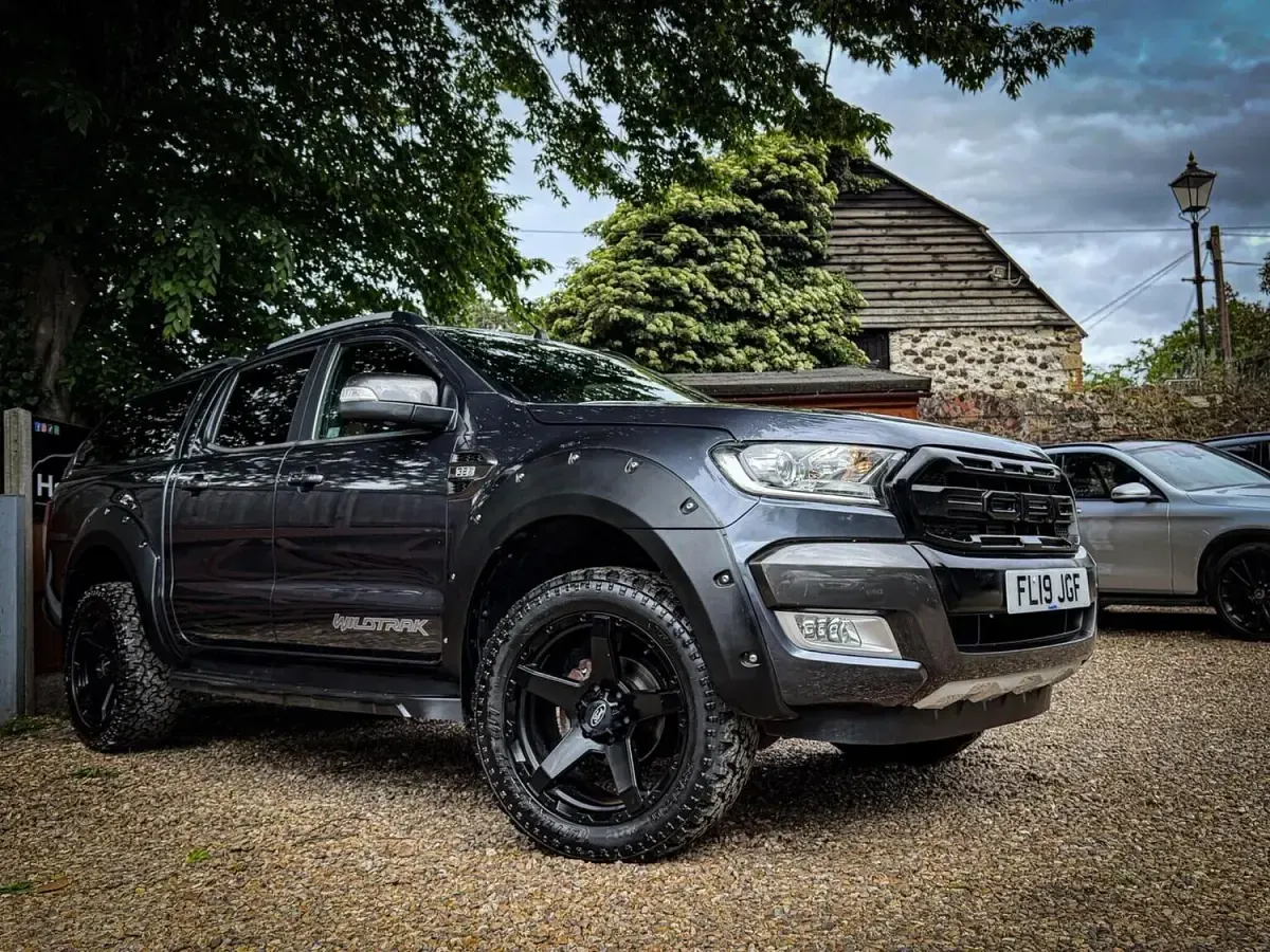 Used Ford Ranger Wildtrack 200 HP (147 kW) 2019 Grey Pickup